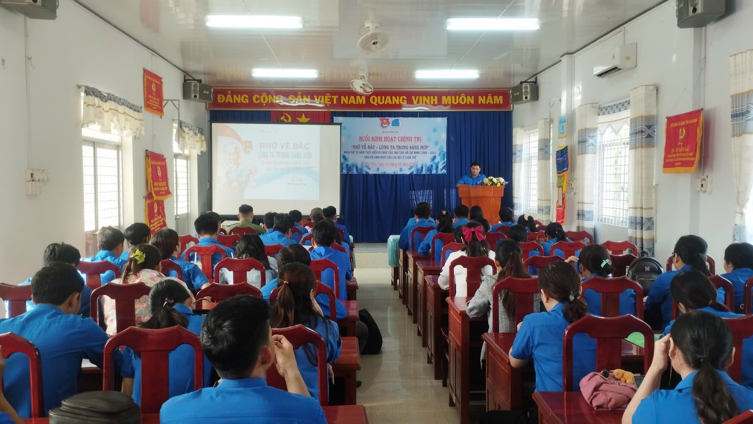 An Giang tuyên truyền giữ gìn, phát huy giá trị văn hoá dân tộc, tham gia thực hiện nhiệm vụ chấn hưng văn hoá thời kỳ mới