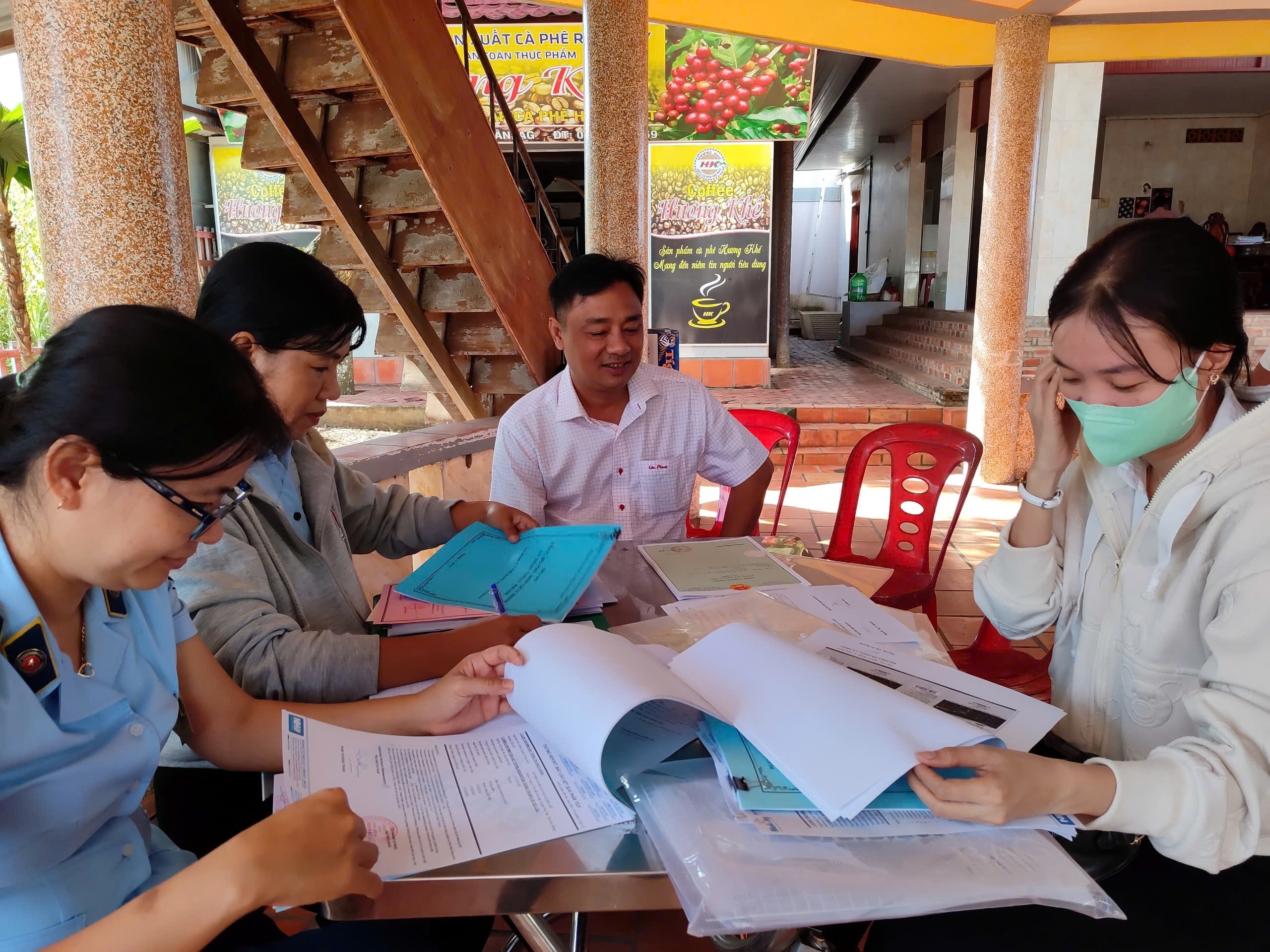 Kiểm tra bảo đảm an toàn thực phẩm nhân tết Trung thu năm 2024