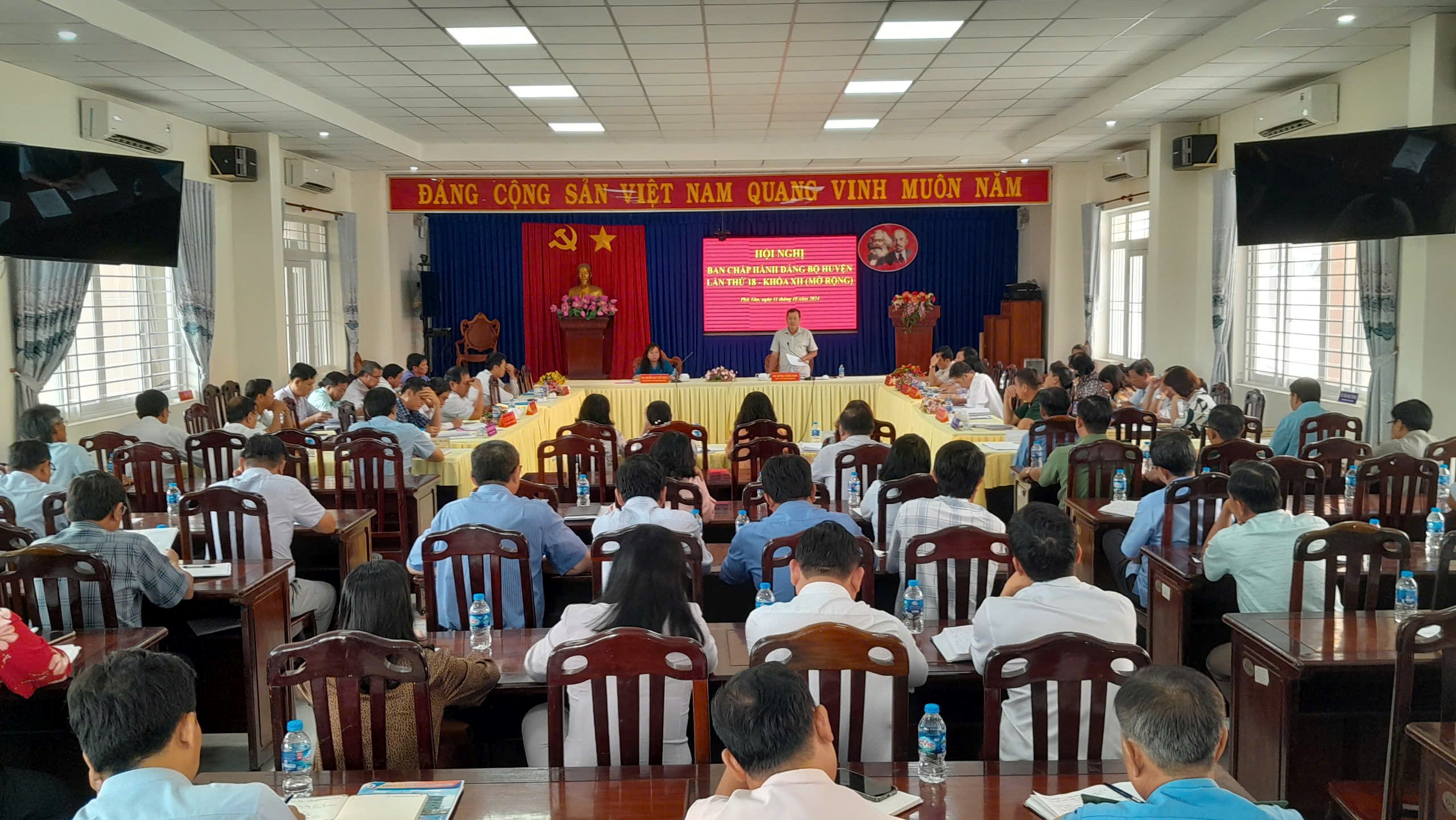 Phú Tân tổ chức Hội nghị Ban Chấp hành mở rộng lần thứ 18 – Khóa XII