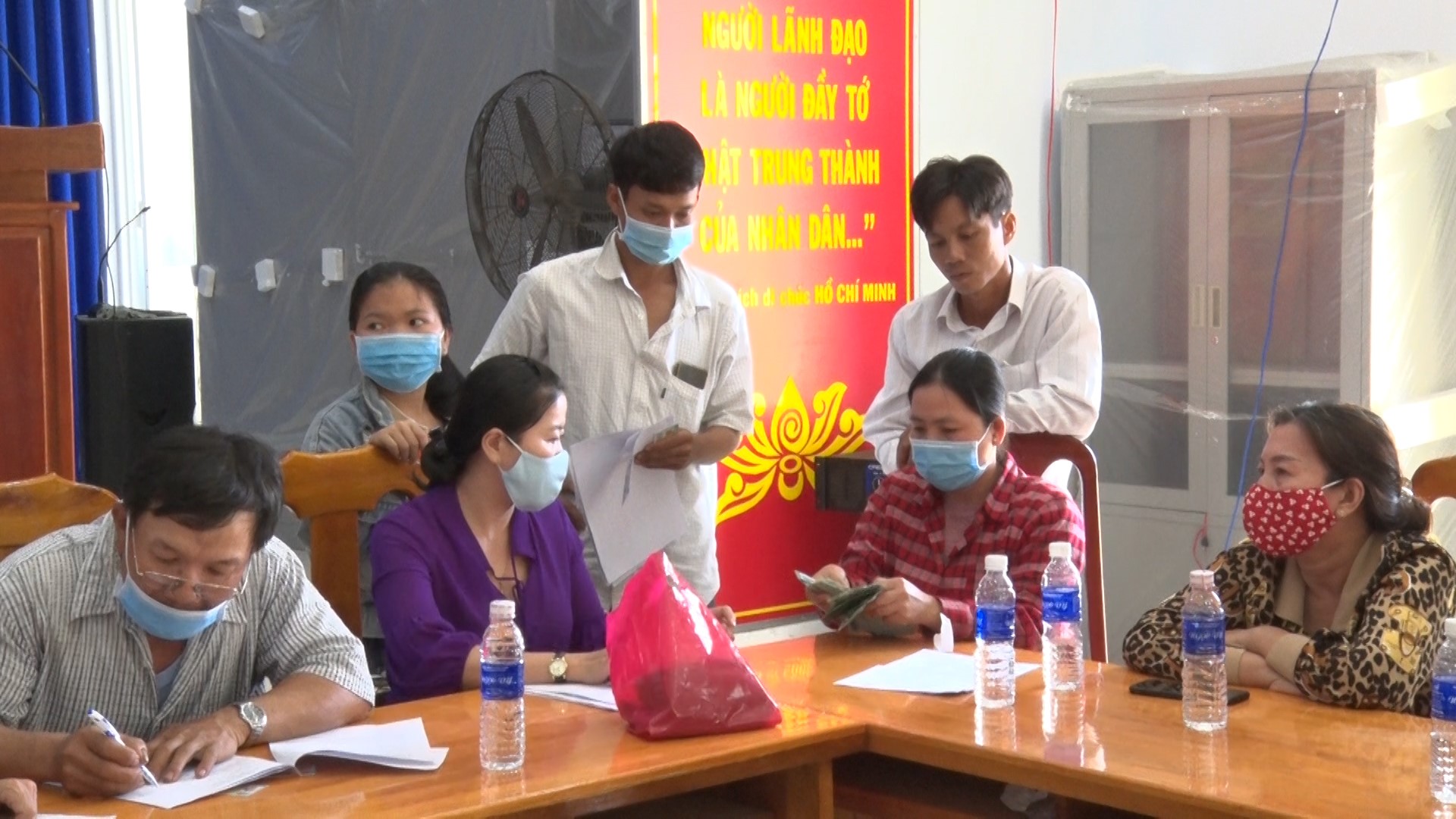 Hội Nông dân huyện Phú Tân tiếp sức nông dân phát triển kinh tế