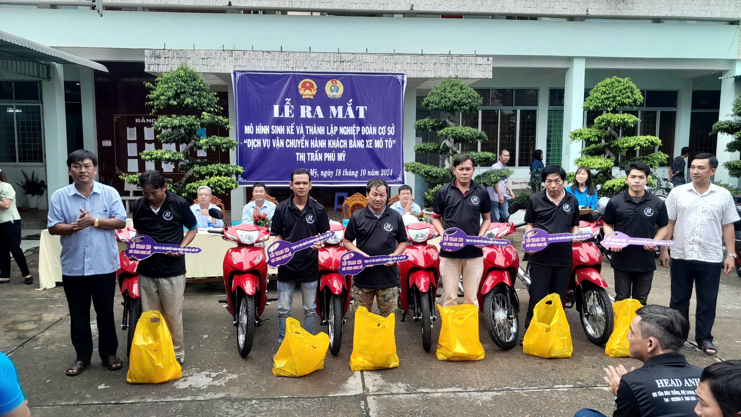 Phú Tân hỗ trợ mô hình sinh kế và thành lập Nghiệp đoàn cơ sở Dịch vụ vận chuyển hành khách bẳng xe mô tô thị trấn Phú Mỹ