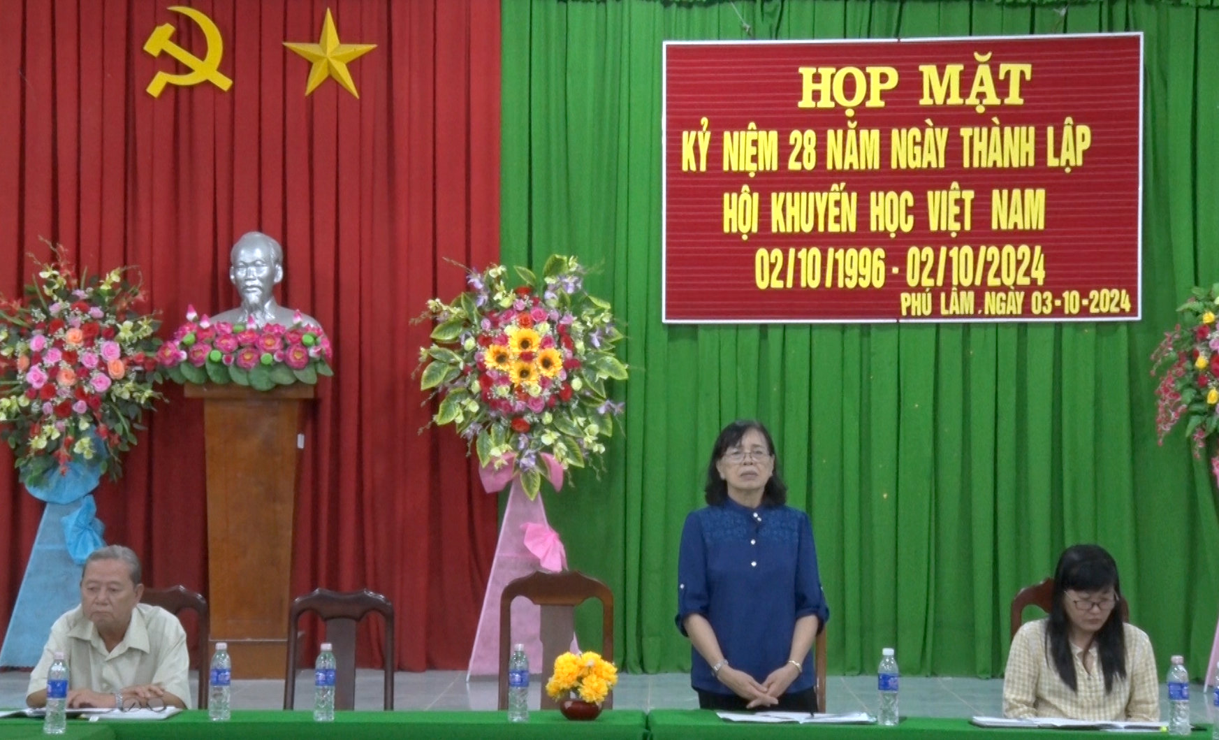 Họp mặt kỷ niệm 28 năm Ngày thành lập Hội Khuyến học 