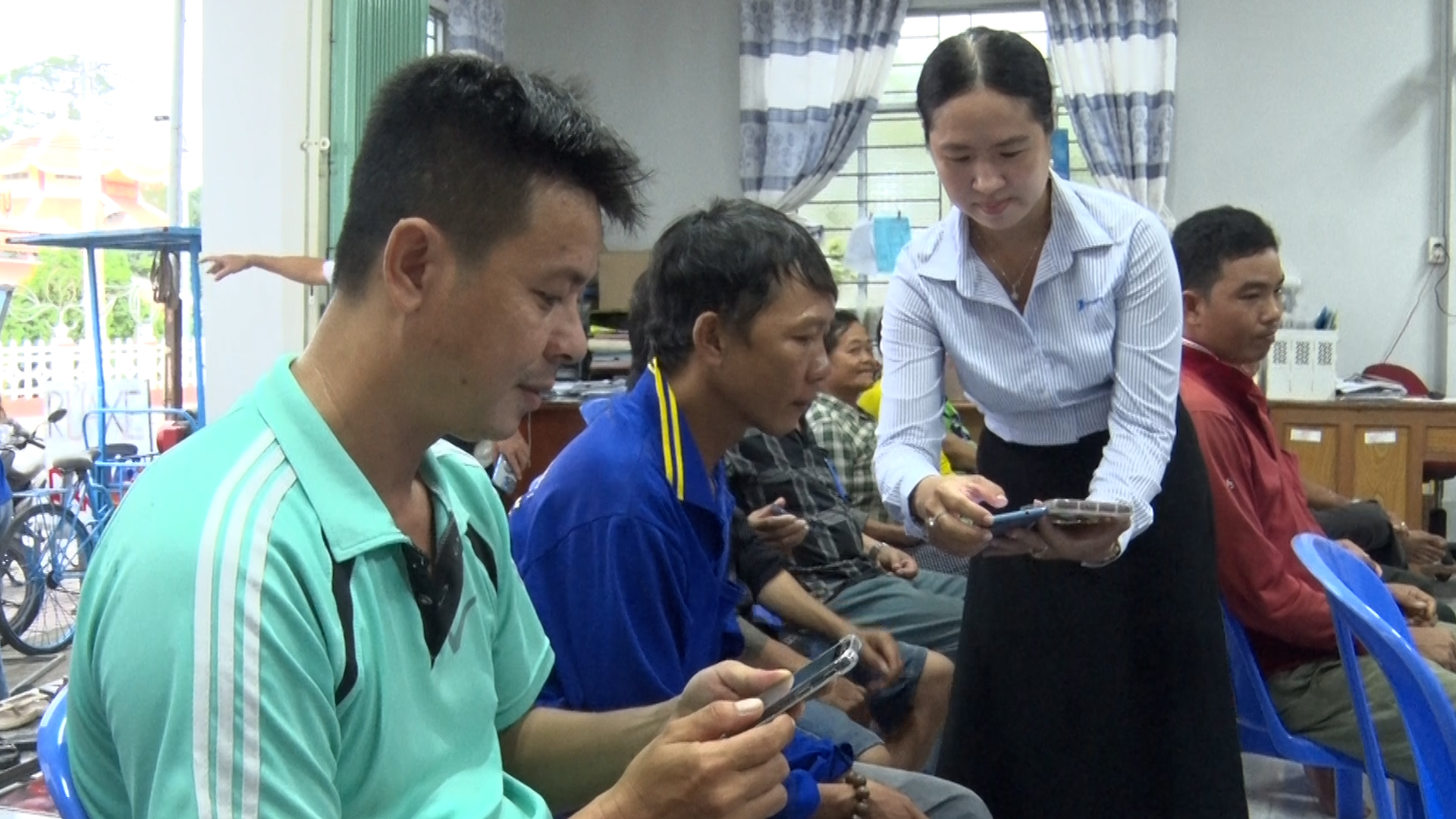 Ngày 15/10 chính thức ngừng phục vụ các thuê bao sử dụng máy điện thoại 2G