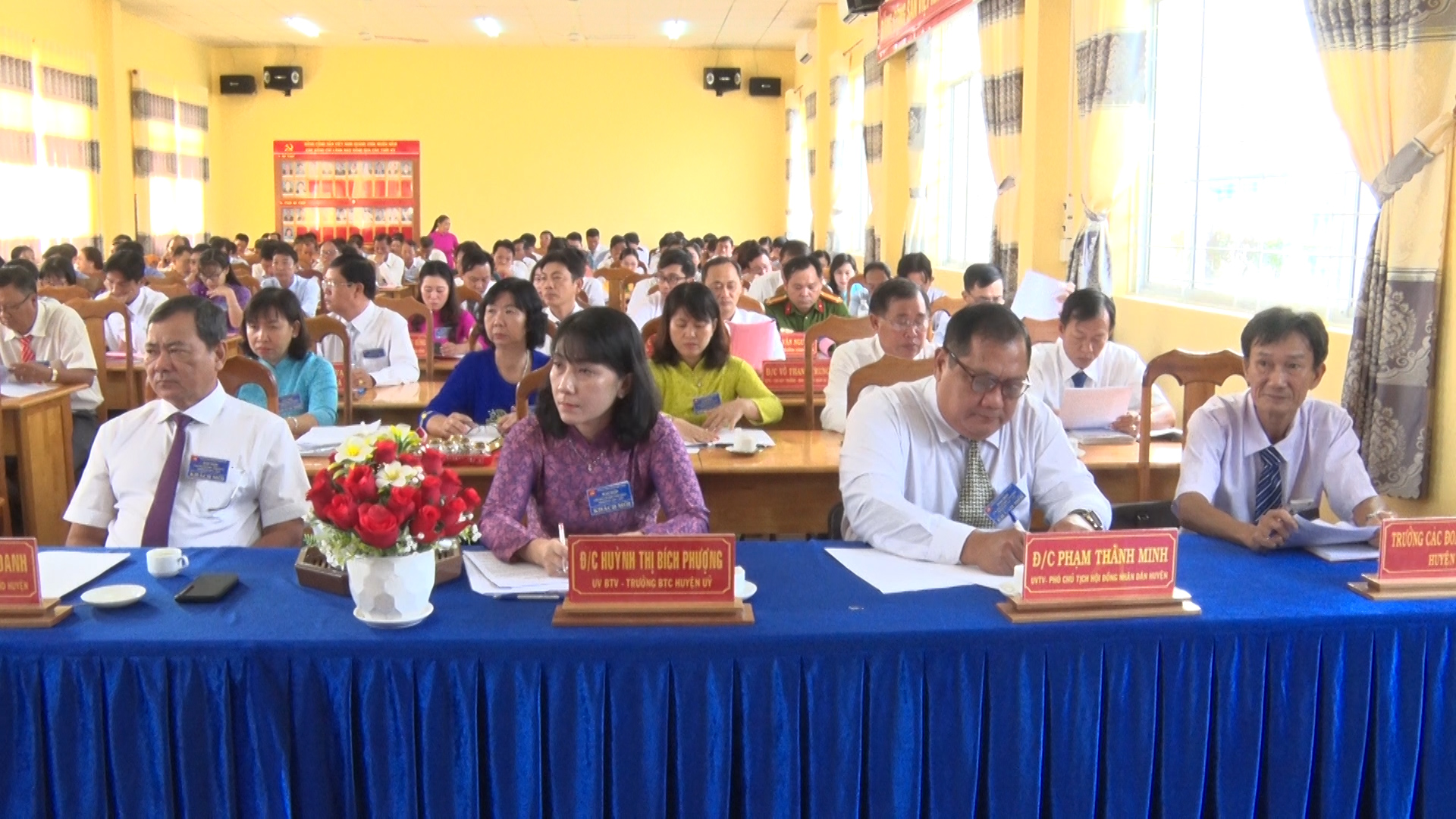 Bí thư Huyện ủy Phú Tân Huỳnh Thành Danh dự Đại hội điểm Chi bộ đầu tiên của huyện Phú Tân