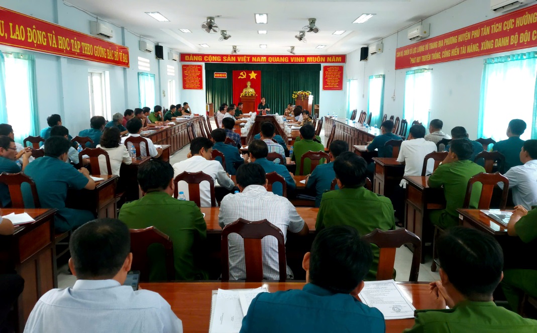 Phú Tân xét duyệt chính trị lần thứ nhất, chuẩn bị thực lực tuyển quân năm 2025