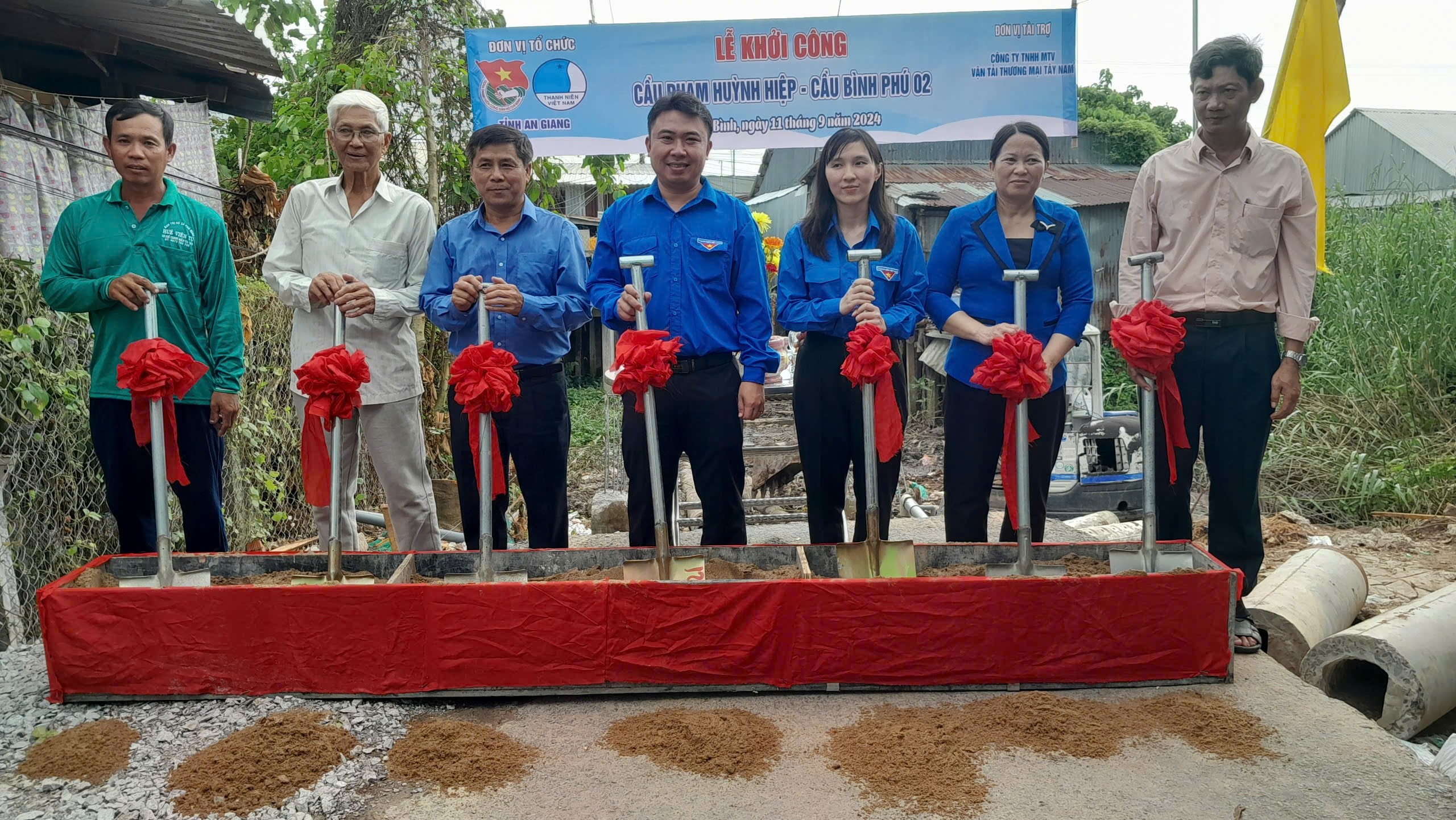 An Giang khởi công xây dựng cầu Phạm Huỳnh Hiệp - Cầu Bình Phú 2, xã Phú Bình, Huyện Phú Tân