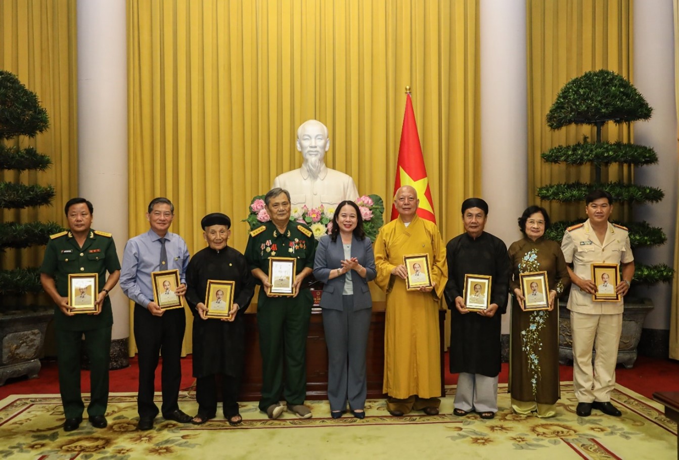 Phó Chủ tịch nước Võ Thị Ánh Xuân gặp mặt, biểu dương Đoàn đại biểu gương điển hình tỉnh An Giang