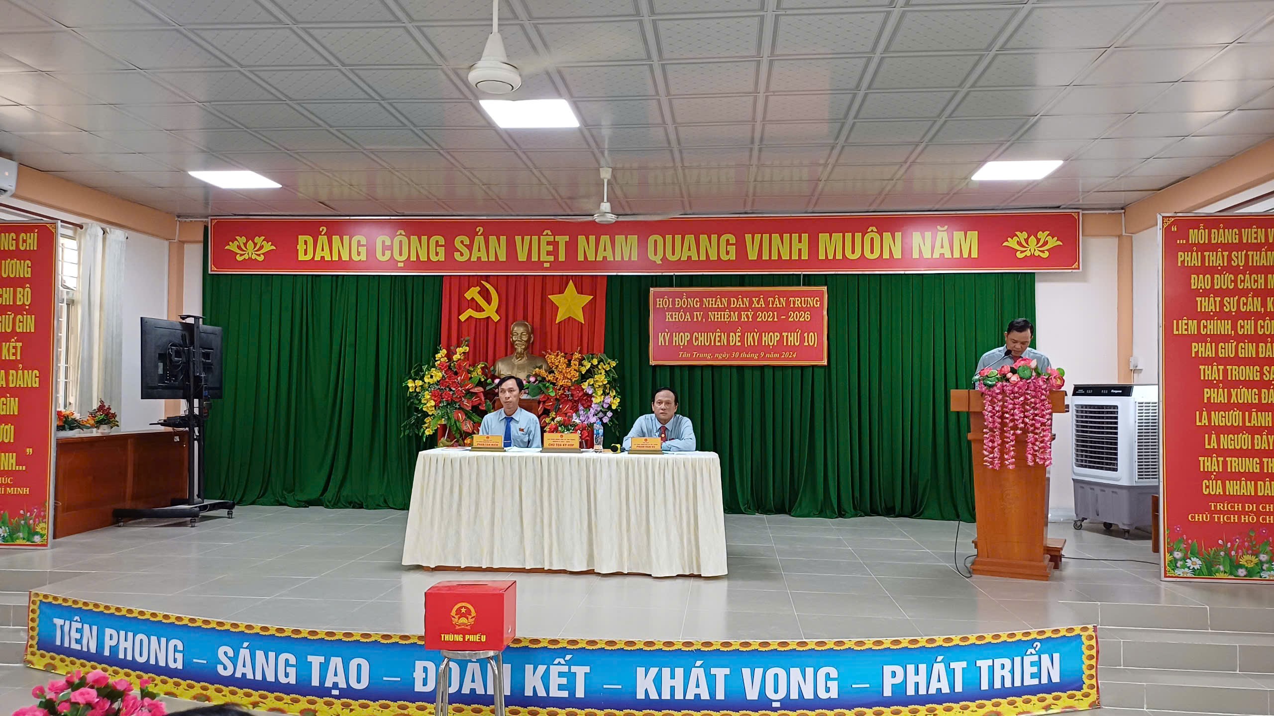 Tân Trung tổ chức kỳ họp chuyên đề HĐND xã khóa IV, nhiệm kỳ 2021-2026
